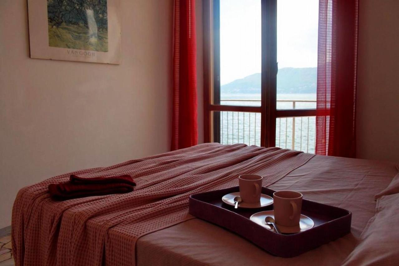 Casa Spiaggia Brezzo Luaran gambar