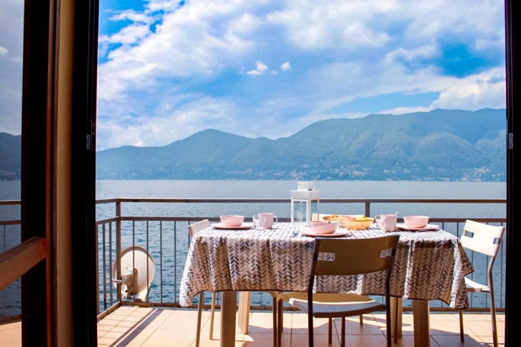 Casa Spiaggia Brezzo Luaran gambar