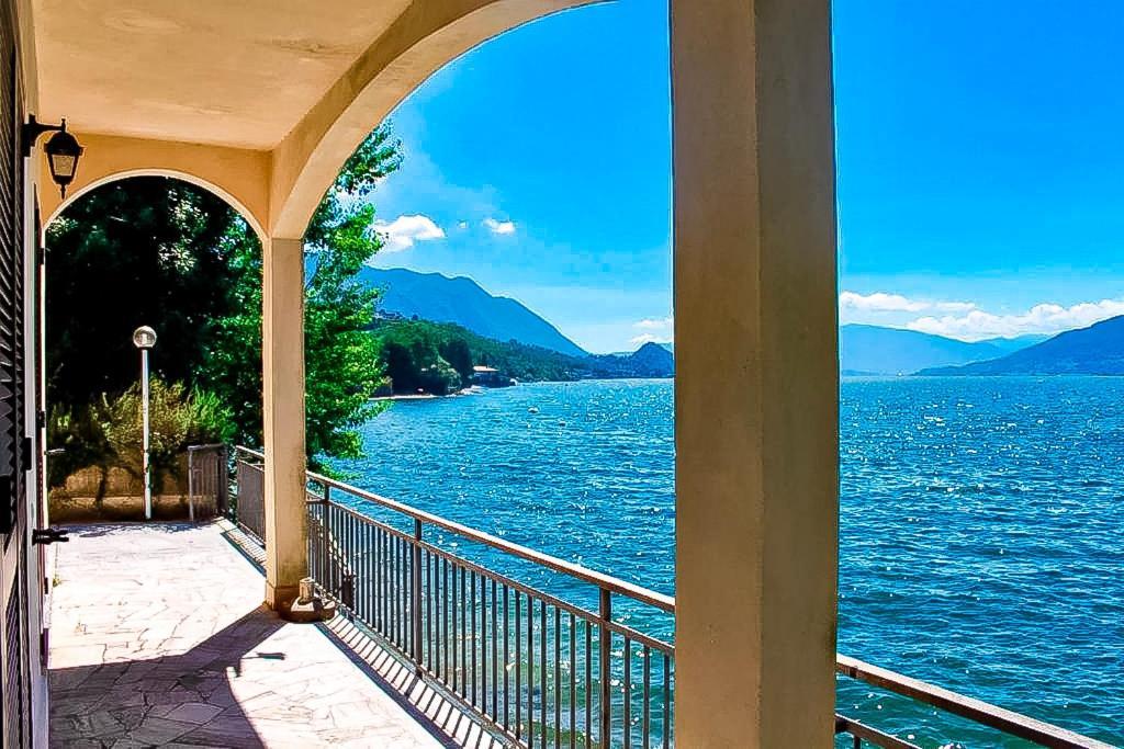 Casa Spiaggia Brezzo Luaran gambar